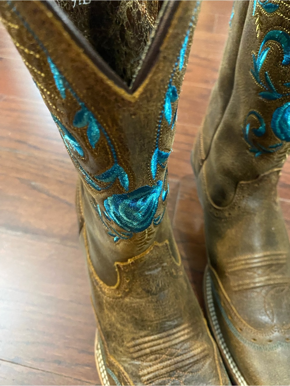 Ariat Embroidered Western Boots 9 1/2Square Toe Turquoise Brown NWOT - Picture 5 of 9